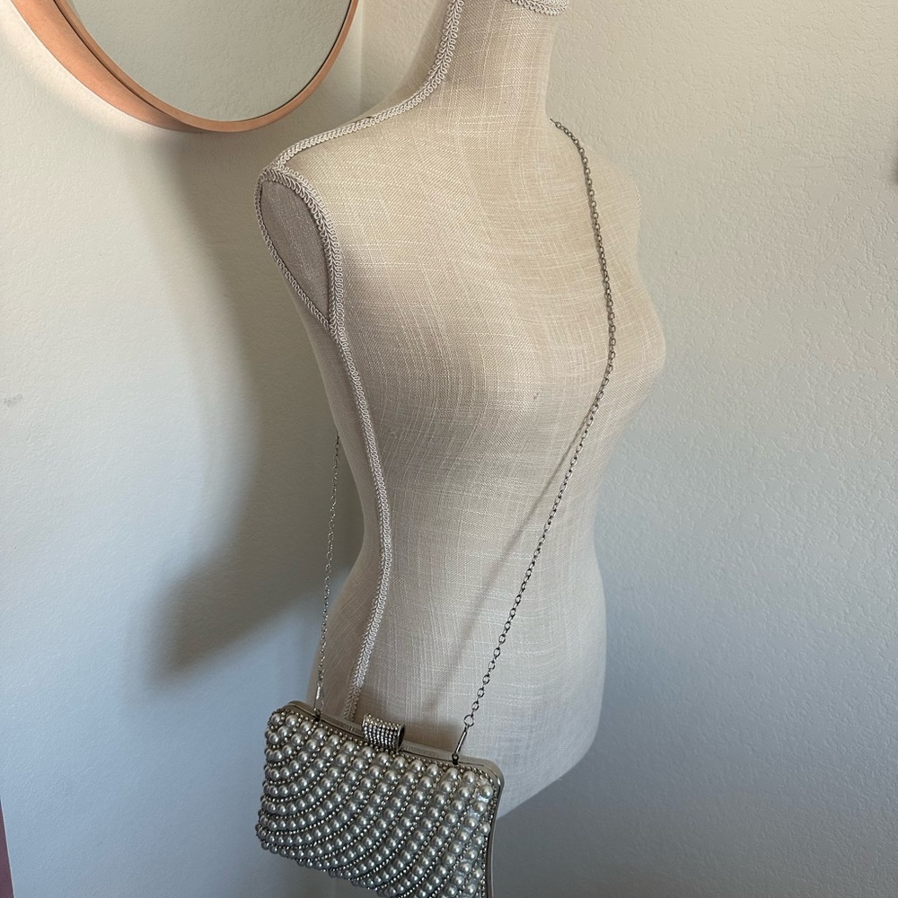Pearl party purse